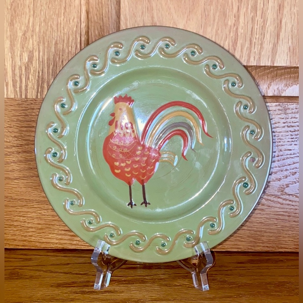 The White Barn Candle Co Rooster Plate with Raised Pedestal   PRE-OWNED